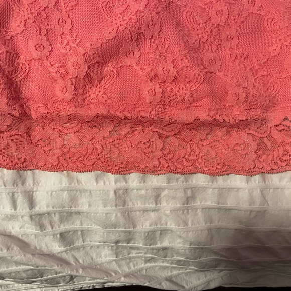 Garage XS pink lace crop top - NEVER WORN, WITH TAG - Picture 3 of 5